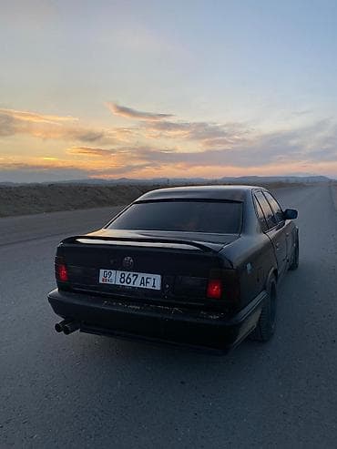 дверные карты на гольф 4: BMW 5 series: 1990 г., 2.5 л, Механика, Бензин, Седан — 4