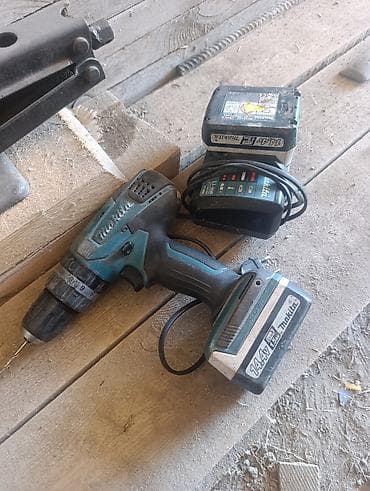 макито шуруповерт: Аккумуляторная дрель‑шуруповёрт Makita 14,4 В Комплектация: - — 3