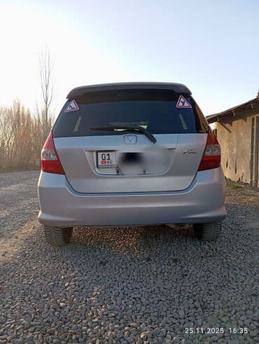 передвижные дома: Honda Fit: 2003 г., 1.3 л, Вариатор, Бензиновая, Хэтчбэк — 4