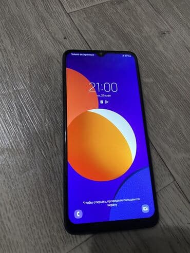 телефоны в корее цены: Samsung Galaxy M12, Б/у, 32 ГБ, цвет - Голубой, 2 SIM — 1