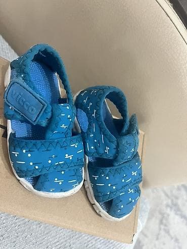 Детская одежда и обувь: Детские сандалии Vicco 20 размер - Бренд: Vicco (логотип на ремешке) — 2