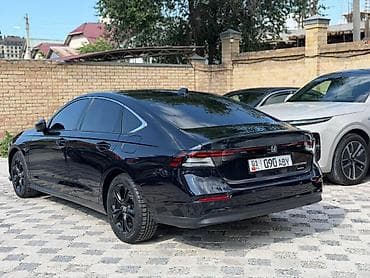 Продажа авто: Honda Accord: 2024 г., Автомат, Бензин, Седан — 4