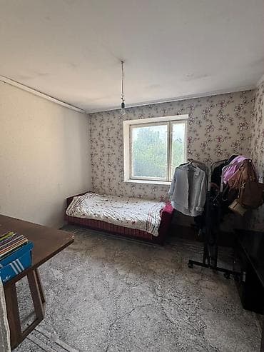 Кыймылсыз мүлк: Срочно продается уютный и просторный частный дом, идеально подходящий — 10
