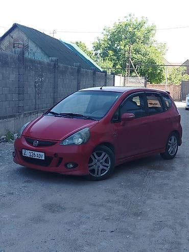 Honda Fit: 2008 г., 1.4 л, Автомат, Бензин, Хэтчбэк