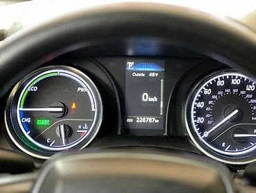 toyta: Toyota Camry: 2018 г., 2.5 л, Автомат, Гибрид, Седан — 10