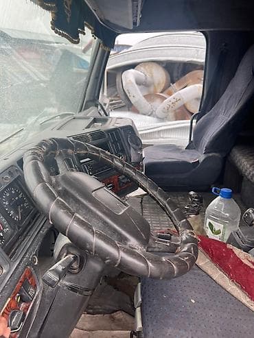 mazda cx 9: Тягач, Volvo, 1996 г., Без прицепа — 3