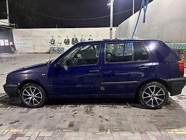 купить вента: Volkswagen Golf: 1995 г., Механика, Бензин, Хэтчбэк — 5