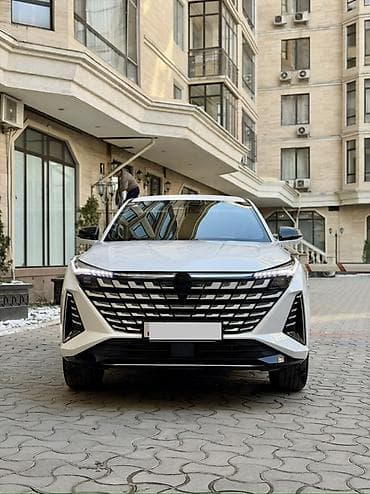 Продаю срочно Changan Uni-Z Чанган uni-z 2025 года Обьем двигателя