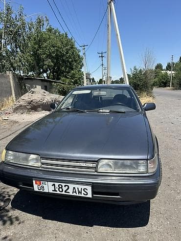 Mazda 626: 1988 г., 2 л, Механика, Бензин, Седан — 1