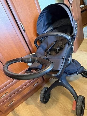 скоростные велики: Продаю STOKKE оригинал (Папин Гелик ) Покупала в imperial baby. год — 6