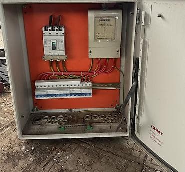 Электрический щит, Металлические, CHINT, Трехфазные