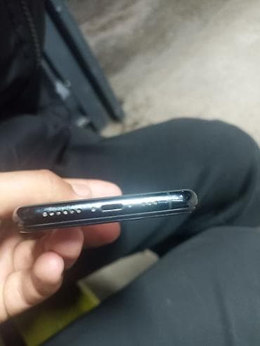 13 pro maks: IPhone 11 Pro, Matte Midnight Green, Чехол — 3