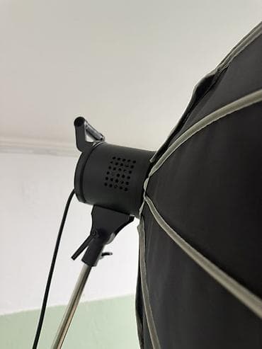 xbox 360 2011: Октобокс с постоянным LED‑светом на стойке C‑Stand - Круглый софтбокс — 2