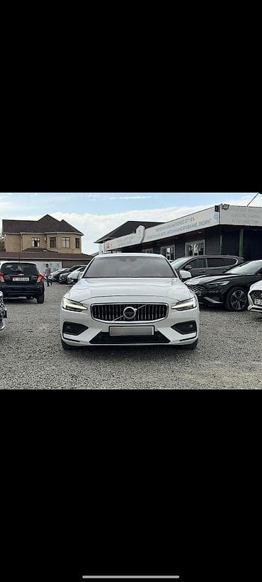 жд: Volvo : 2019 г., 2.2 л, Автомат, Бензин, Седан — 2