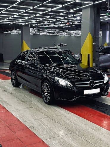 Паркет: Mercedes-Benz C-Class: 2018 г., 1.8 л, Автомат, Дизель, Седан — 2