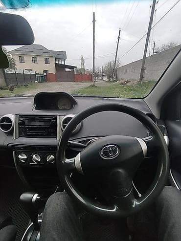 platz vitz: Toyota Ist: 2003 г., 1.3 л, Автомат, Бензин, Хэтчбэк — 5