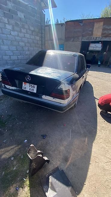 бензонасос мерс 211: Mercedes-Benz E-Class: 1994 г., 2.5 л, Автомат, Дизель, Седан — 7