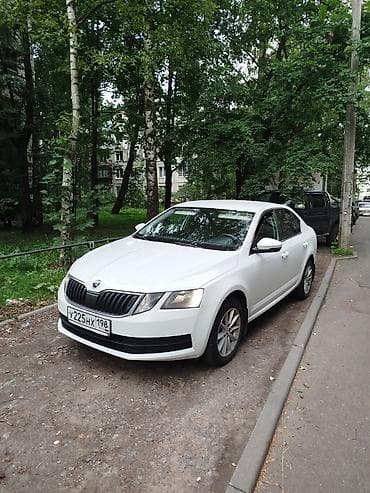 тааль: Skoda Octavia: 2018 г., 1.6 л, Автомат, Бензин, Лифтбек — 4