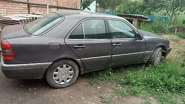 lf 2017: Mercedes-Benz C-Class: 1993 г., 1.8 л, Механика, Бензин, Седан — 1