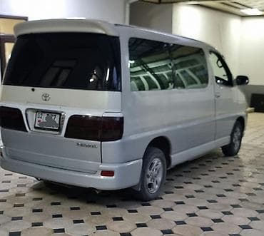 sprinter 2 9: Toyota Regius: 2001 г., 2.4 л, Автомат, Бензин, Минивэн — 4