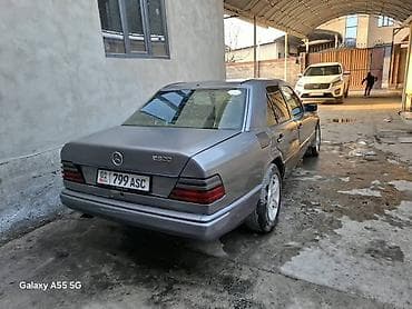 обшивка 124: Mercedes-Benz E-Class: 1993 г., 3.2 л, Бензин, Седан — 10