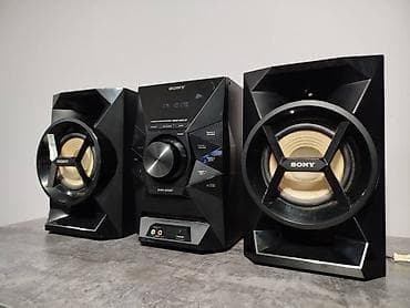 Продаю недорого SONY музыкальный центр есть USB / AUX есть и другие