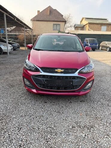 срочно продаю в связи с переездом: Chevrolet Spark: 2019 г., 1 л, Вариатор, Бензин, Хетчбек — 1