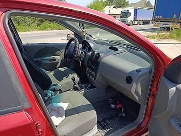 Chevrolet Aveo: 2005 г., Механика, Бензин, Хэтчбэк — 6