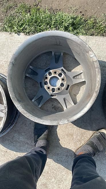 сиденья mercedes: Колеса в сборе 235 / 40 / R 18, Лето, Б/у, Комплект, Легковые, Литые, отверстий - 5 — 4