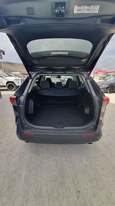 kia r: Toyota RAV4: 2019 г., 2.5 л, Автомат, Бензин, Кроссовер — 9