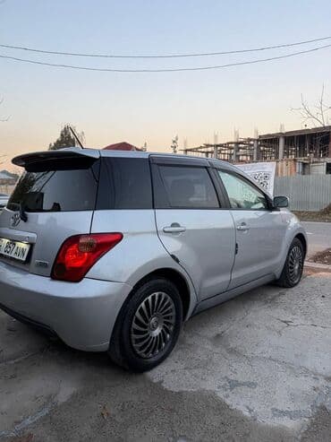 corolla e120: Toyota ist: 2003 г., 1.3 л, Автомат, Бензин, Хэтчбэк — 5