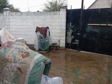 продаю дом восточный автокзал: Үй, 50 кв. м, 3 бөлмө — 2