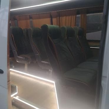 Буз на заказ Mercedes-Benz Sprinter — пассажирский микроавтобус с
