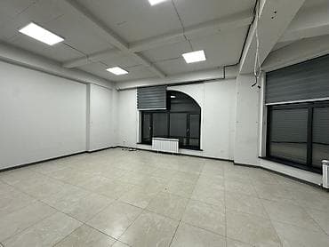 open space: ЖК “Ак Сарай” Сдается помещение Площадь: 283м2 Этаж: 1 Удобный — 7