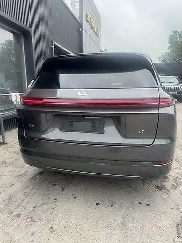 Продажа авто: Lixiang L7: 2025 г., 1.5 л, Автомат, Гибрид, Кроссовер — 4