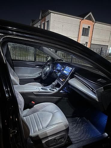 step 2: Toyota Avalon: 2020 г., 2.5 л, Автомат, Гибрид, Фастбек — 6