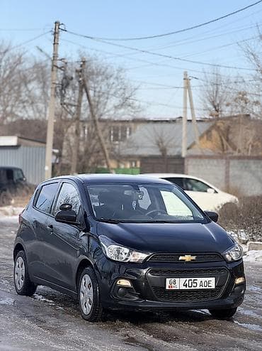 rd 1: Chevrolet Spark: 2017 г., Бензин — 6