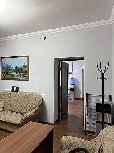 Коммерческая недвижимость: Аренда офисов, 25 м², С оборудованием — 8