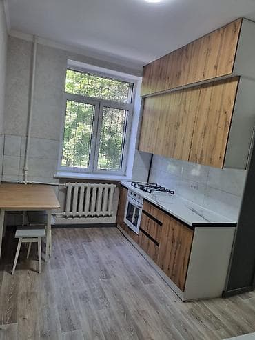 Сдаётся уютная и просторная 3-комнатная квартира под офис. 📍 Удобное — 1