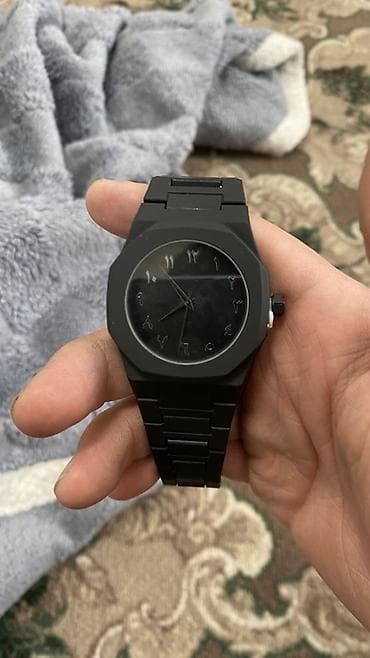 frank muller: Черные наручные часы с арабскими цифрами на циферблате. - Корпус — 2