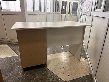 кампутерный стол: Компьютерный стол, С полками — 6