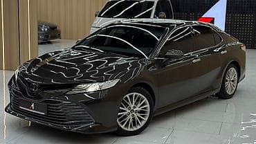 prius prime: Toyota Camry: 2018 г., Автомат, Седан — 1