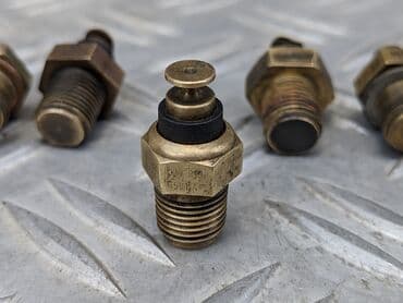 датчик температуры охлаждающей жидкости опель зафира: Daihatsu 1998 г., Б/у, Оригинал — 7