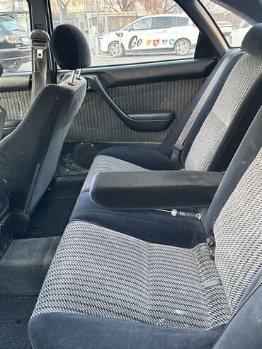 срочно продам авто в связи с переездом: Toyota Carina E: 1991 г., 2 л, Автомат, Бензиновая, Седан — 6