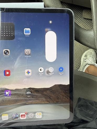 iphone 11 pro: Планшет, Apple, память 256 ГБ, 13" - 14", Wi-Fi, Б/у, Классический цвет - Черный — 2