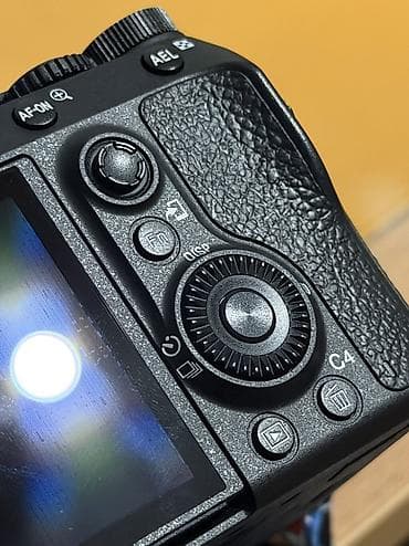 айфон икс с: Продаю Sony a7 iii, состояние идеальное.
С китовым объективом 28-75 — 4