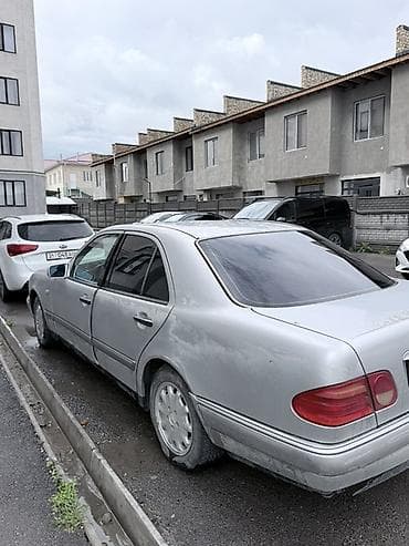 машина мерс с: Mercedes-Benz E-Class: 1996 г., 2.3 л, Механика, Бензин, Седан — 4