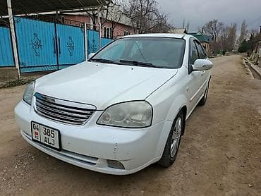 Chevrolet Lacetti: 2012 г., 1.6 л, Механика, Бензин, Седан