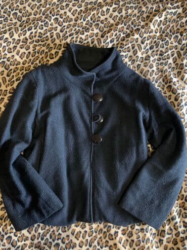 прокат мужских костюмов [возьми на прокат] бишкек фото: Пальто-куртка, Осень-весна. Размер 48, можно на 50. Состояние — 1