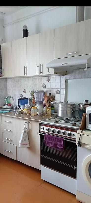 57 м², 3 комнаты, Парковка, Забор, огорожен